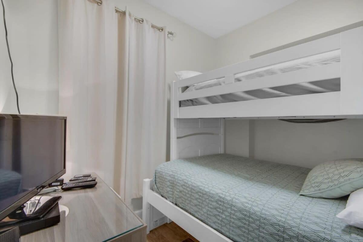 Brightly Furnished Beachfront Condominium By Brightwild Panama City Beach Buitenkant foto